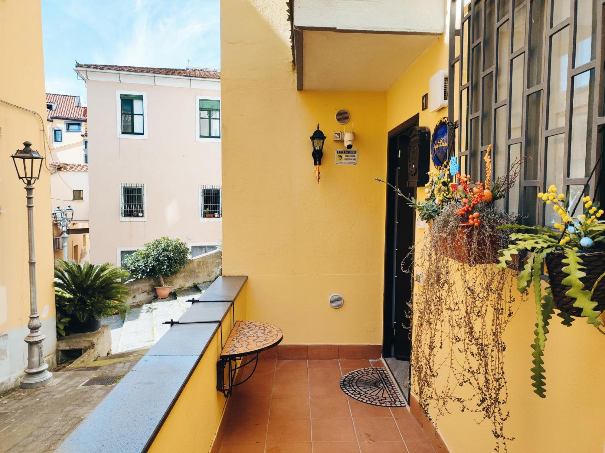 Appartement Smart House Ingresso Indipendente- Amalfi Coast à Salernes Extérieur photo